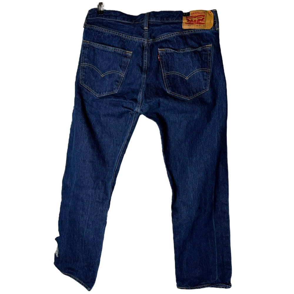 LEVI’S Men’s 501 36 x 30 Original Straight Leg Button Fly Dark Blue Wash Jeans - Picture 2 of 8